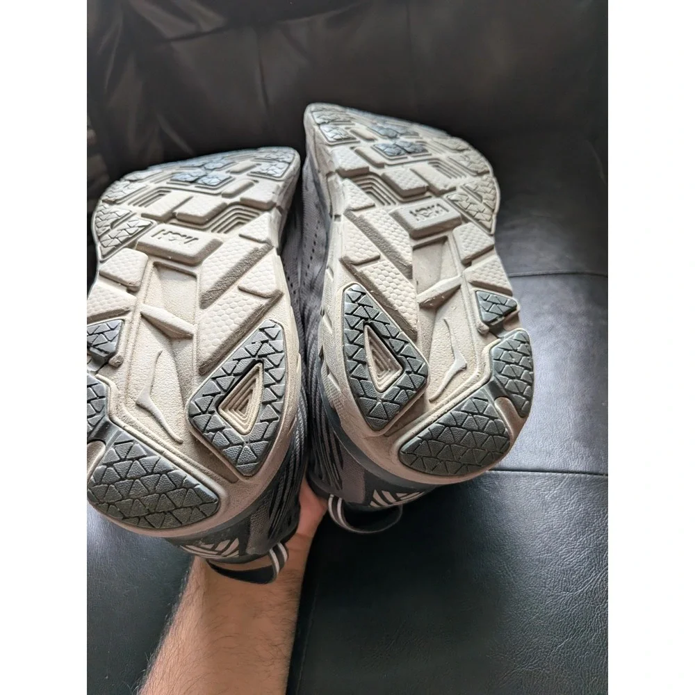 HOKA One One Clifton 5 Mens Size 12.4 Gray Athletic Running Outdoor Shoes